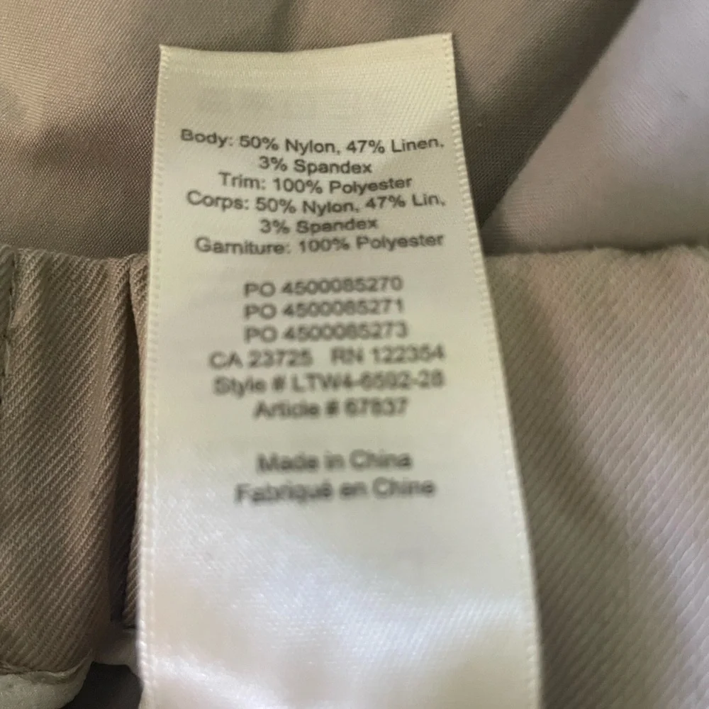 Aritzia Wilfred Darontal Cropped Taupe Trouser Pants Women's Size 2